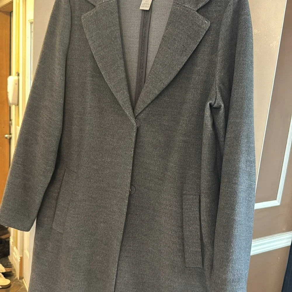 Jackets - Picture 4 of 4